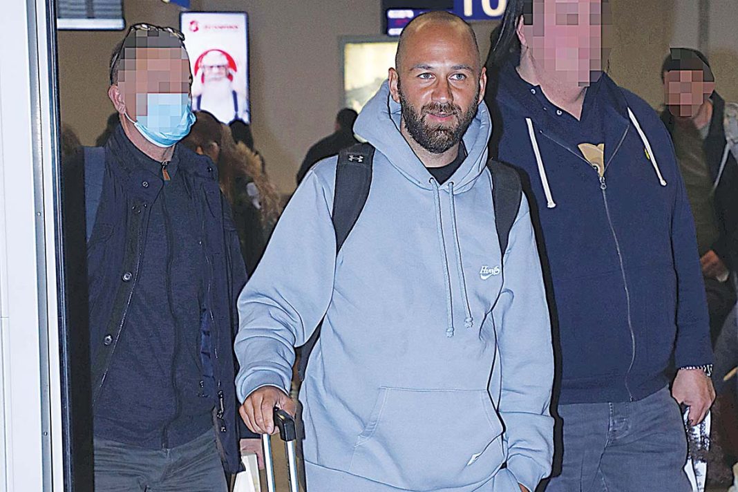 «Survivor All Star»: Ο «μισθοφόρος» επέστρεψε στην Ελλάδα και έριξε «βόμβα»