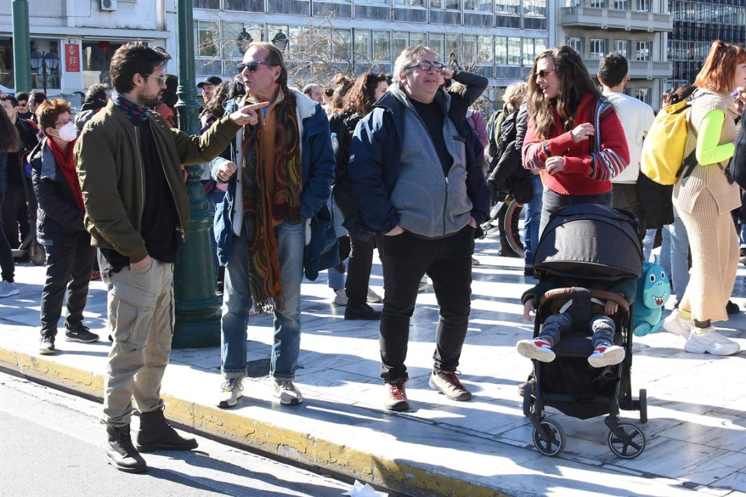 Ορφέας Αυγουστίδης: Στη διαμαρτυρία στο Σύνταγμα με τη γυναίκα, τον γιο και τον πατέρα του