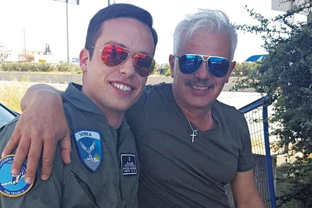 Αποκάλυψη του πατέρα του υποσμηναγού: «Είχε κάνει αναγκαστική προσγείωση με άλλο αεροσκάφος στην Κρήτη»