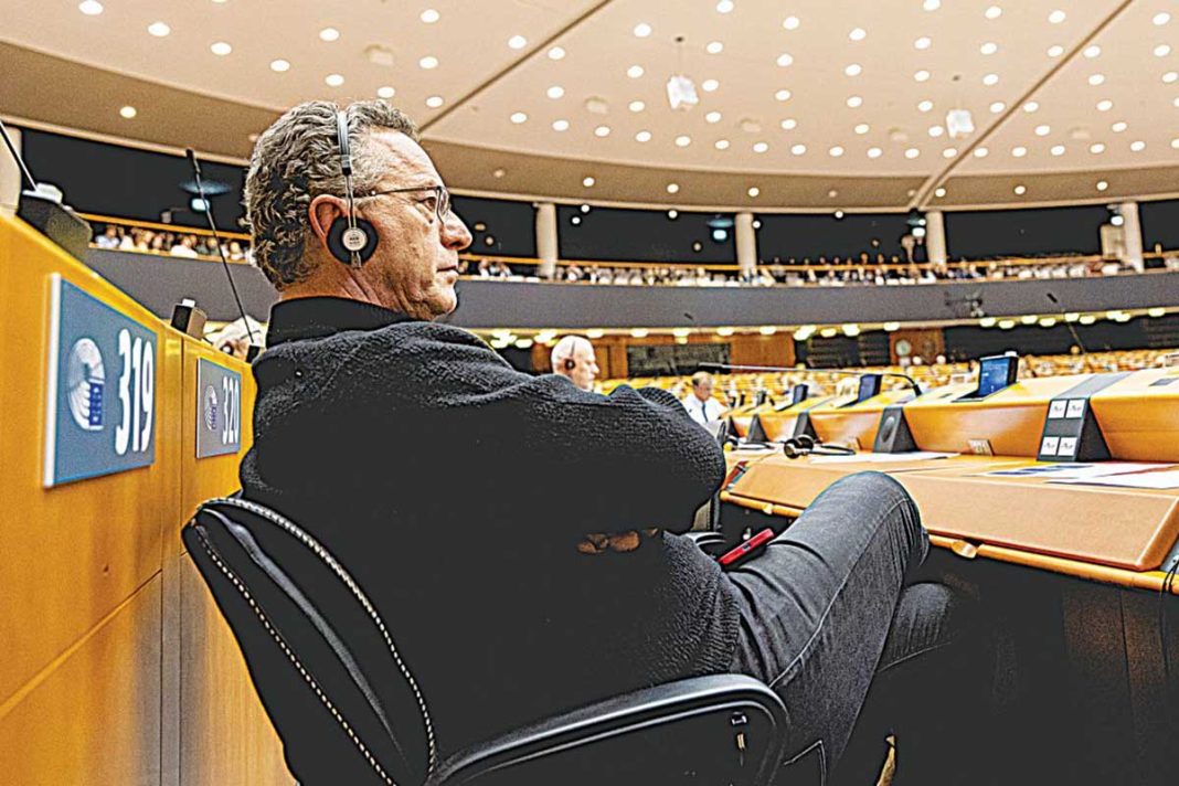 Κώστας Αρβανίτης: «Δεν θα ήθελα να... παντρευτώ την πολιτική»