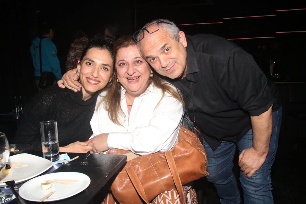 Η Μαρία Χάνου νυχτοπερπάτησε με τους γονείς της