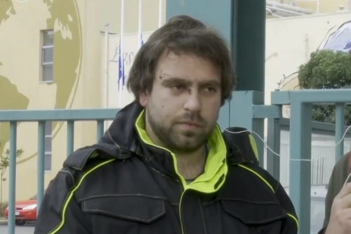 Τραγωδία στα Τέμπη – «Κρεμάστηκα έξω από το βαγόνι και πήδηξα στο κενό για να μην καώ»