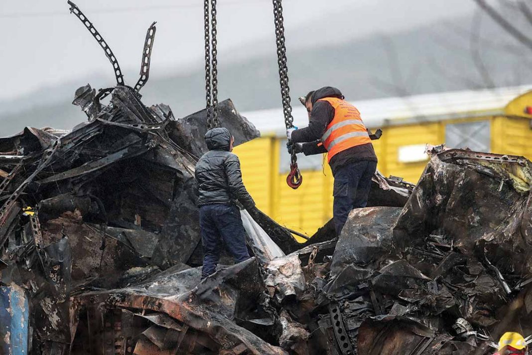 «Βόμβα» από τον ξηλωμένο επιθεωρητή: Έπρεπε να είναι στη θέση τους ακόμα δύο σταθμάρχες