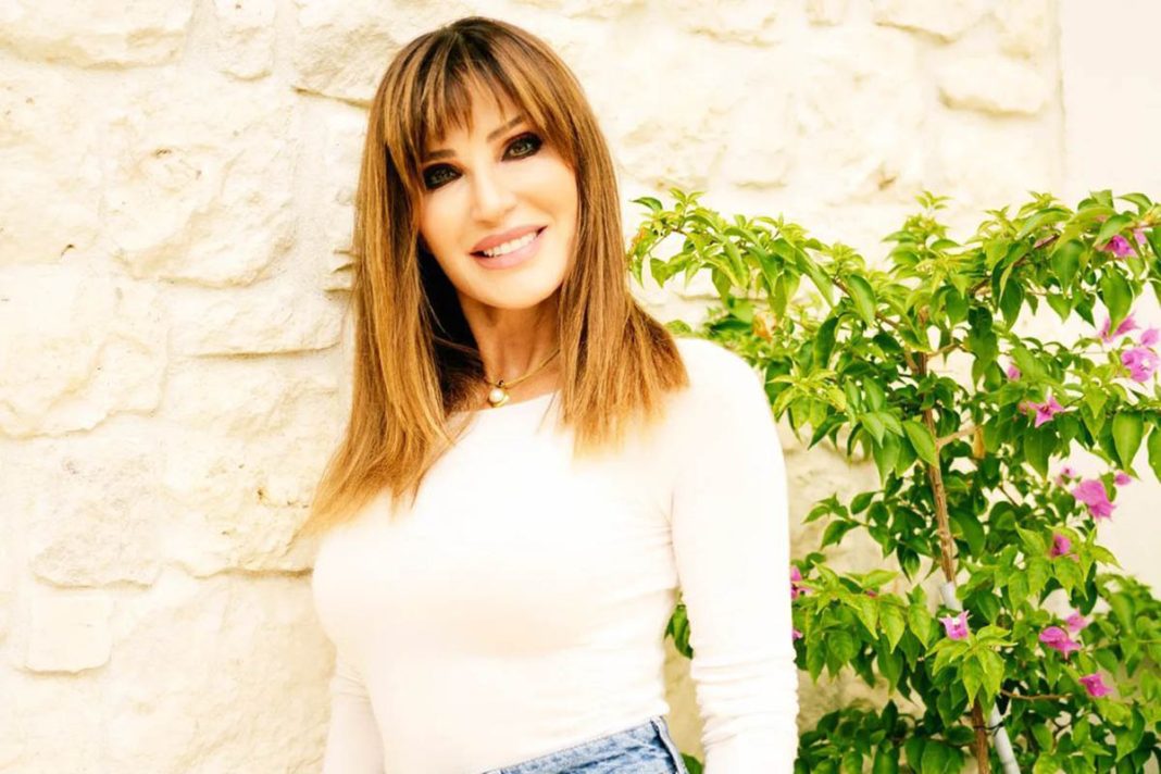 Ξέσπασε η Βίκυ Χατζηβασιλείου: «Ντροπή! Εθνική τραγωδία με θύματα κυρίως νέα παιδιά!»