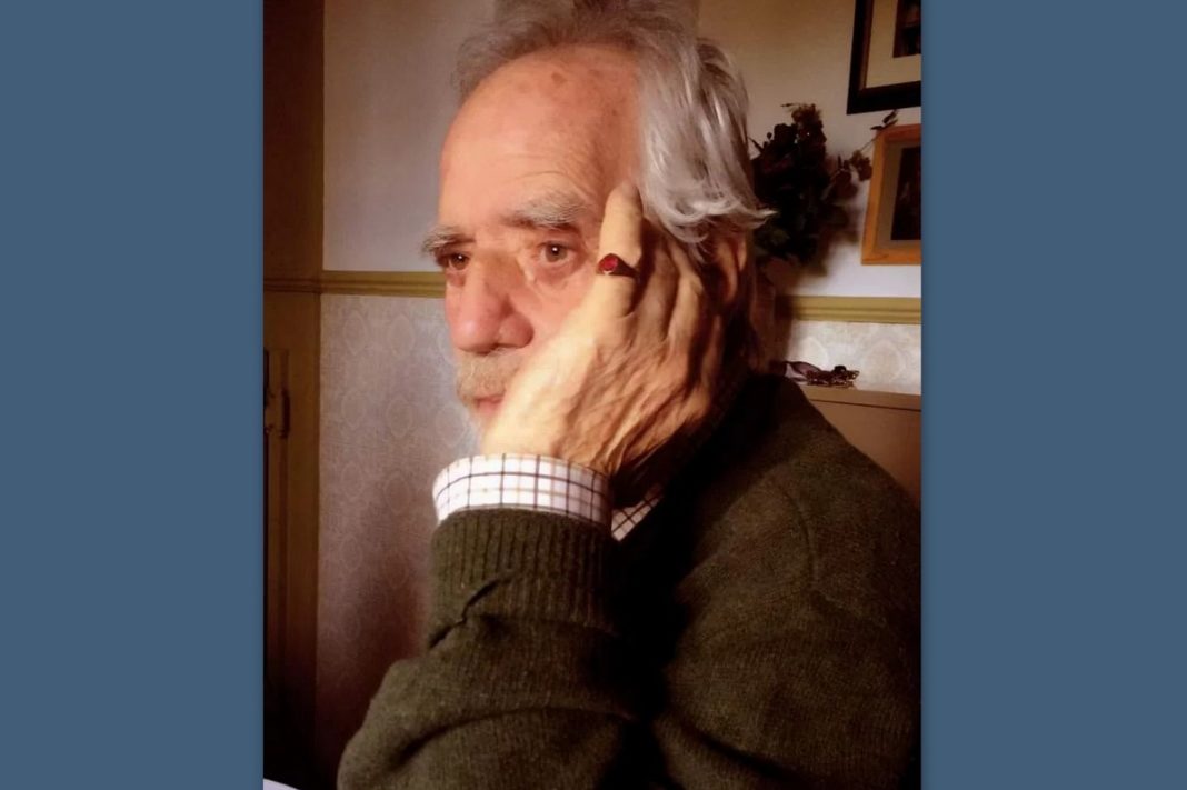 Πέθανε ο σκηνογράφος και ενδυματολόγος Πέτρος Καπουράλης
