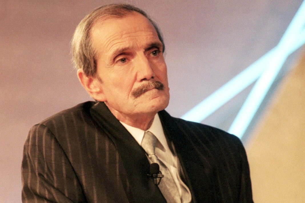 «Σε μια σκηνή ο Νίκος Φώσκολος με είχε δεμένη σε ένα υπόγειο, ανάμεσα σε κομμένα γυαλιά»