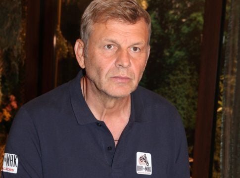 Η επιστροφή του Απόστολου Γκλέτσου στο θέατρο είναι γεγονός!