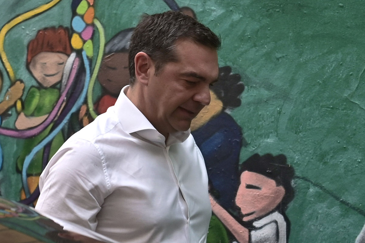 Νίκος Μωραΐτης για Τσίπρα: «Αφήστε τον πιο τίμιο πρωθυπουργό που πέρασε από τη χώρα να φύγει με το κεφάλι ψηλά»