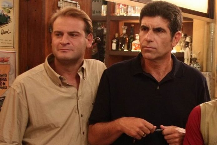 Τάσος Γιαννόπουλος για το ρόλο του «Μάκη»: «Με κερνάνε πάρα πολλές μπύρες, όχι μόνο τότε, ακόμα και σήμερα»