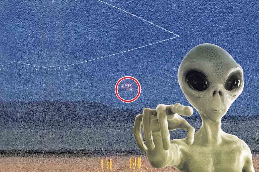 UFO καταδρομέας: Εθεάθη πάνω από μεγάλη στρατιωτική βάση στην Καλιφόρνια