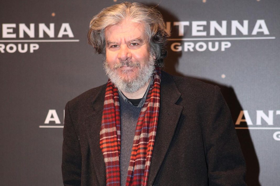 Ο Βασίλης Χαλακατεβάκης αποκαλύπτει: «Πέρασα διπλό καρκίνο, είχα στο παχύ έντερο και έκανε μετάσταση στον πνεύμονα»