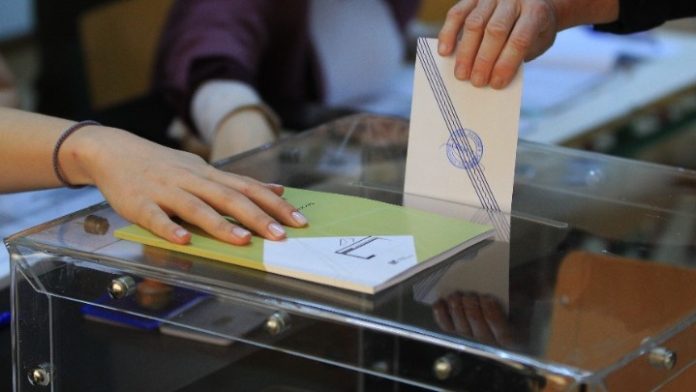 Εκλογές 2023: Ξεκίνησε η ροή των αποτελεσμάτων – Πρώτη με μεγάλη διαφορά η ΝΔ στα Exit Poll