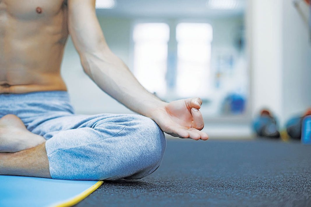 Στο σκαμνί 49χρονος δάσκαλος yoga και η σύζυγός του - Κατηγορούνται ότι παρέσυραν σε ερωτικό τρίγωνο Ισπανίδα