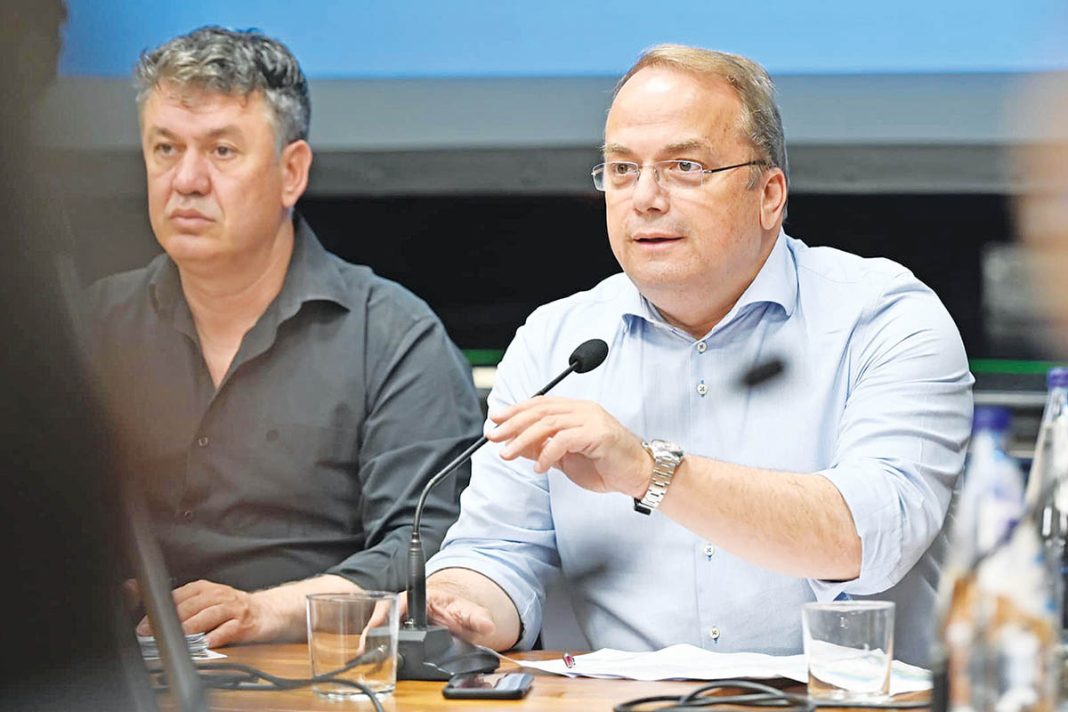 Παρουσίασε τον συνδυασμό του ο Γρηγόρης Κωνσταντέλλος