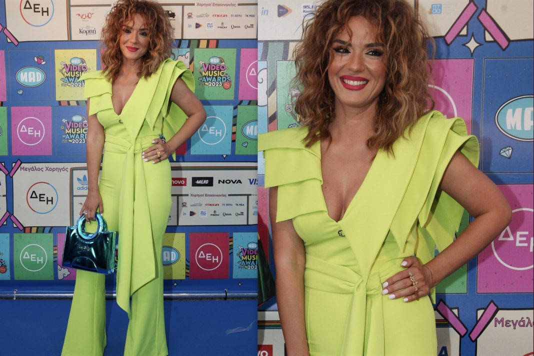 «MAD VMA 2023»: Η Βάσω Λασκαράκη κέρδισε τα βλέμματα με την εντυπωσιακή της εμφάνιση