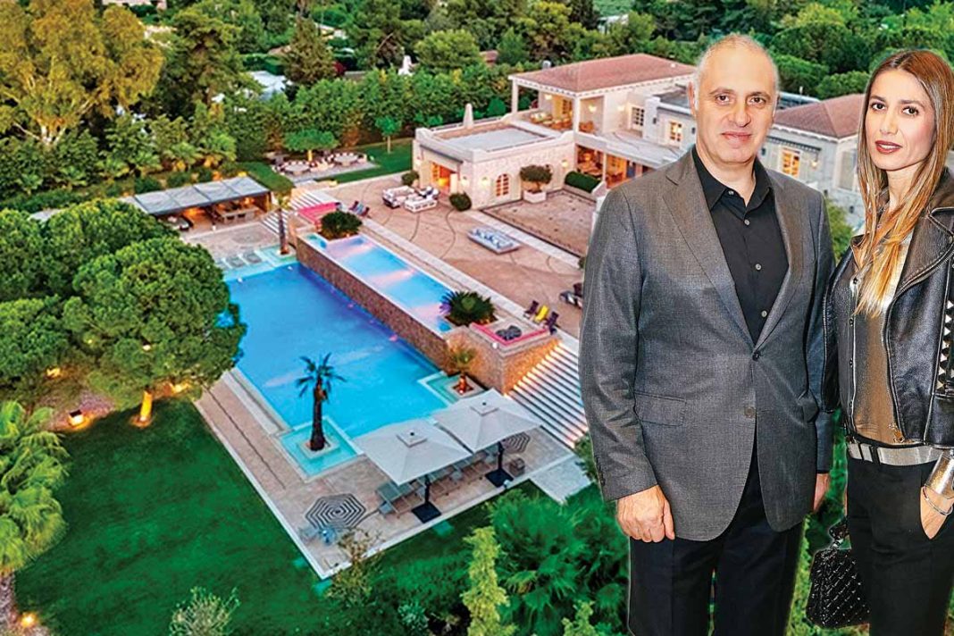 Η βίλα του εφοπλιστή Γιάννη Φράγκου στο Πόρτο Χέλι πωλείται 32.000.000 ευρώ!