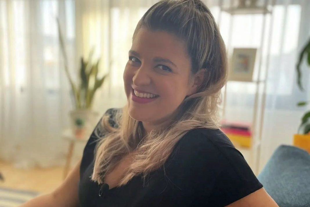 Ο Έλληνας ηθοποιός βρήκε την ευτυχία σε αυτό το χαμόγελο μετά το διαζύγιό του