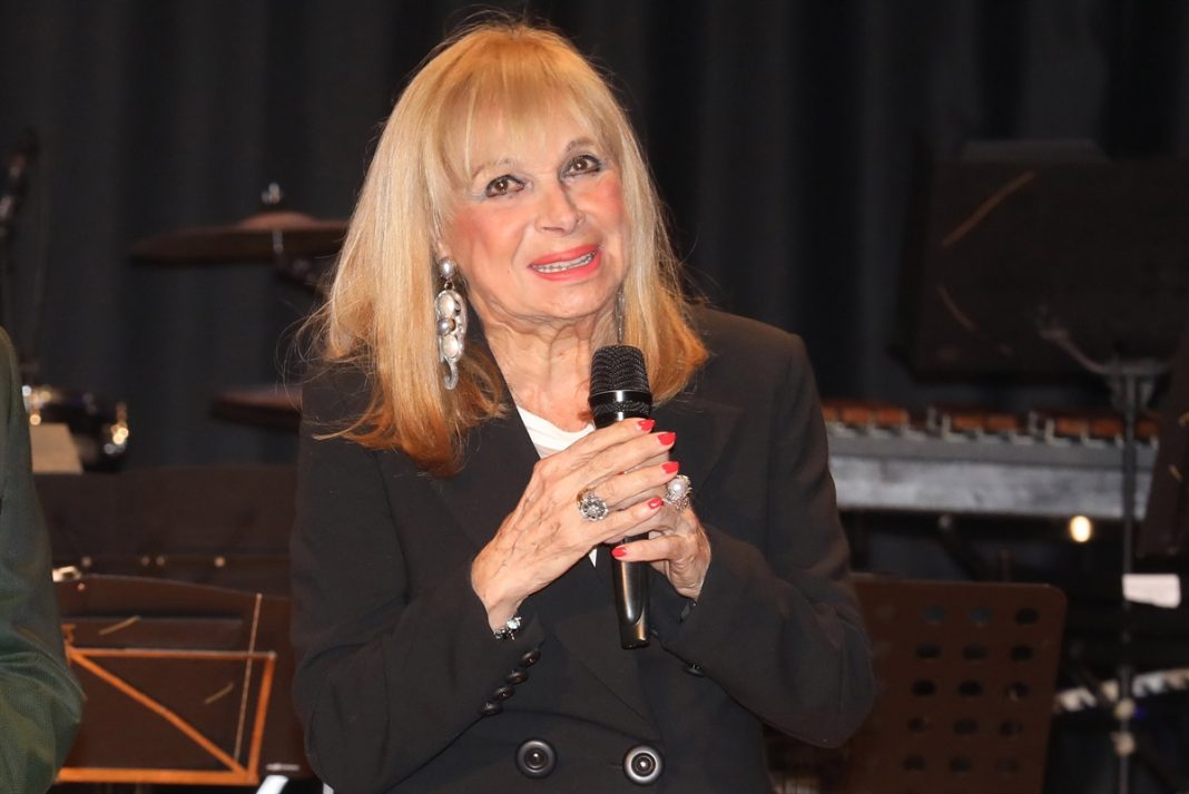 Άννα Φόνσου: «Βάζουν ρυτίδες στις μικρές για να παίξουν, γιατί εμείς δεν έχουμε followers»