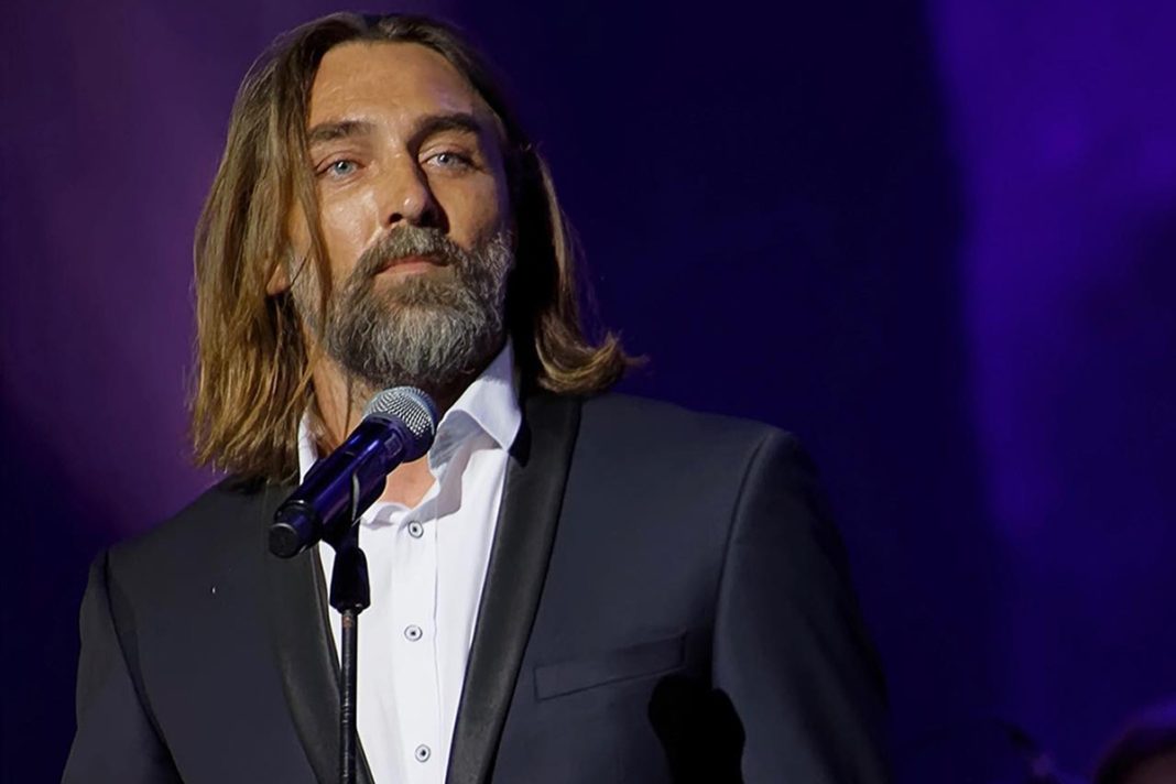 Ιβάν Σβιτάιλο: «Ένιωθα καταραμένος που δεν είχα γνωρίσει το υγιές μοντέλο οικογένειας»