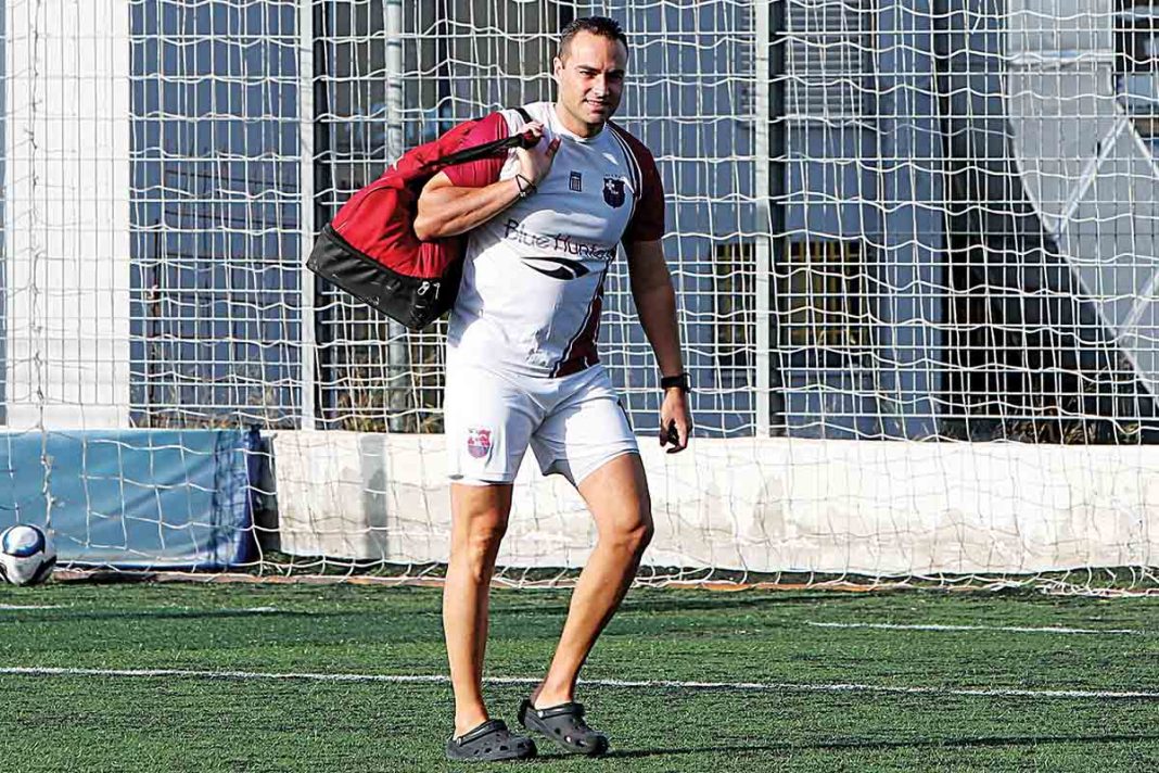 Ο Κώστας Φραγκολιάς θα παίξει μπαλίτσα στη «Μουρμούρα»