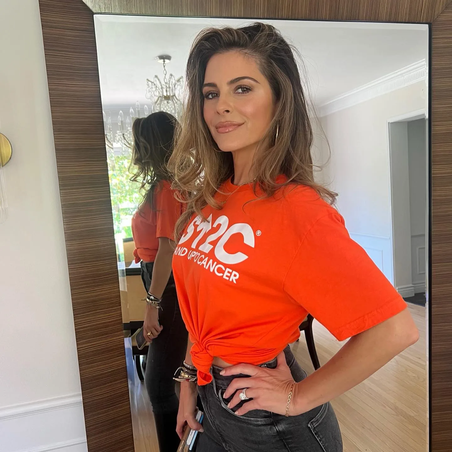 Photo shared by MARIA MENOUNOS on August 14 2023 tagging @motherdenim and @su2c. May be a selfie of 2 people makeup people smiling top and text jpg