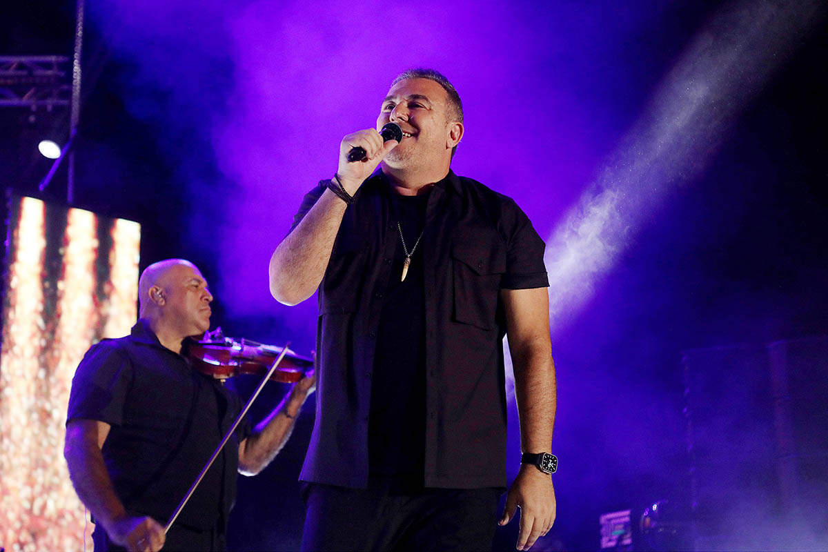 antonis remos0908