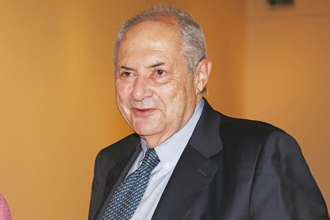 O Δάκης Ιωάννου τιμά τον αείμνηστο πατέρα του