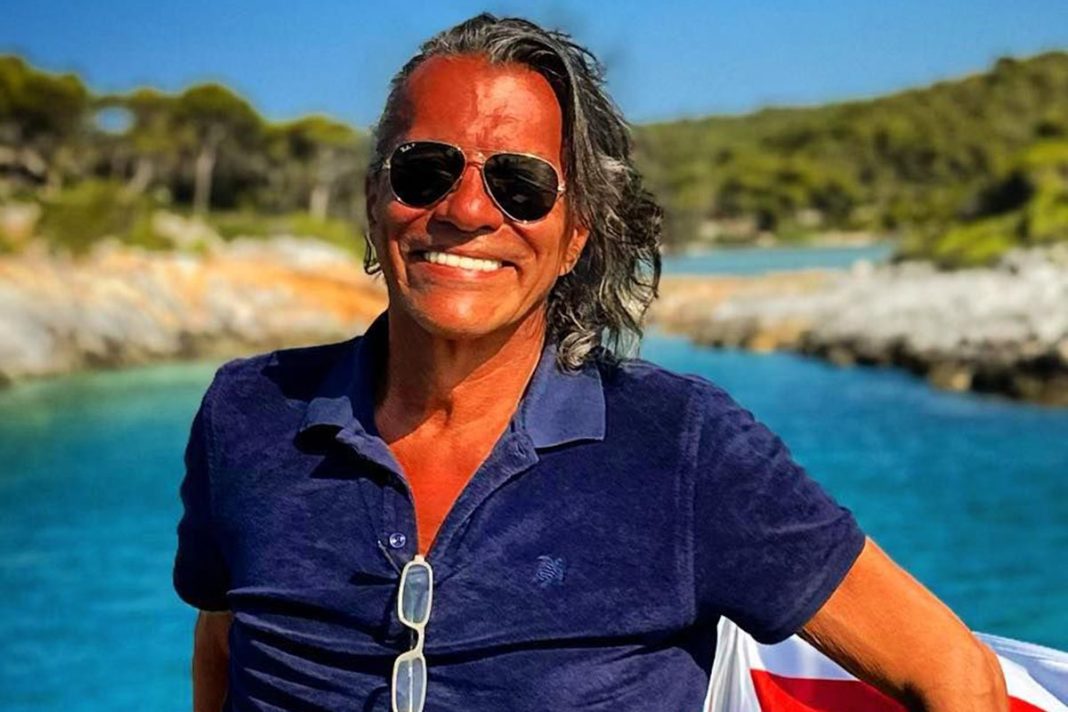 Ηλίας Ψινάκης για Άννα Βίσση: «Είσαι η απόλυτη σταρ»