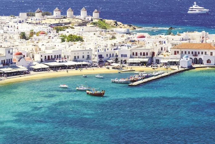 Συνελήφθησαν τρεις αστυνομικοί στη Μύκονο! Σεκιούριτι σε βίλες και ναρκωτικά
