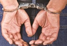 Άγριος καβγάς στη Φαρκαδόνα: 75χρονος χτύπησε με τσάπα 79χρονο για κτηματικές διαφορές