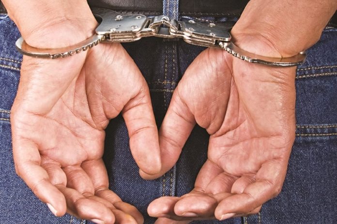 Χειροπέδες σε 50χρονο που πήγε να βιάσει γυναίκα στην Πάτρα