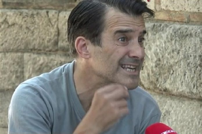 Απασφάλισε ο Γεράσιμος Γεννατάς: «Τι δειλή κοινωνία είναι αυτή που σκοτώνει τις γυναίκες;»