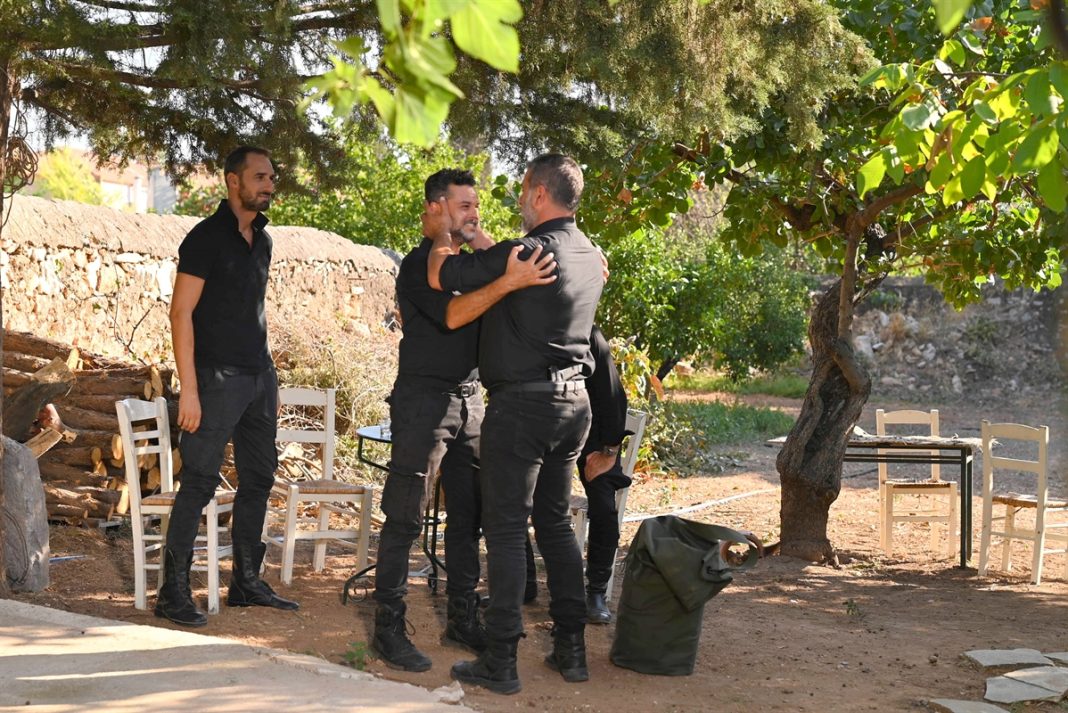 «Σασμός»: Φωτογραφίες από τα γυρίσματα μια ανάσα πριν την πρεμιέρα