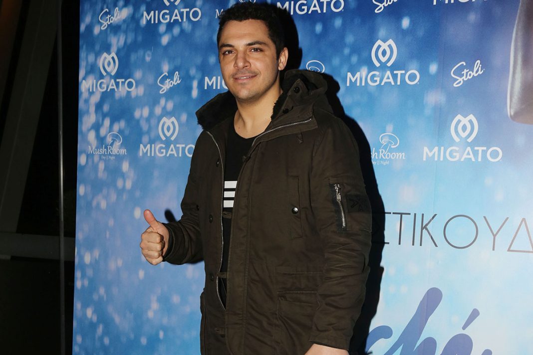 Εκτός «J2US» ο Κώστας Δόξας μετά την καταδίκη του για ενδοοικογενειακή βία