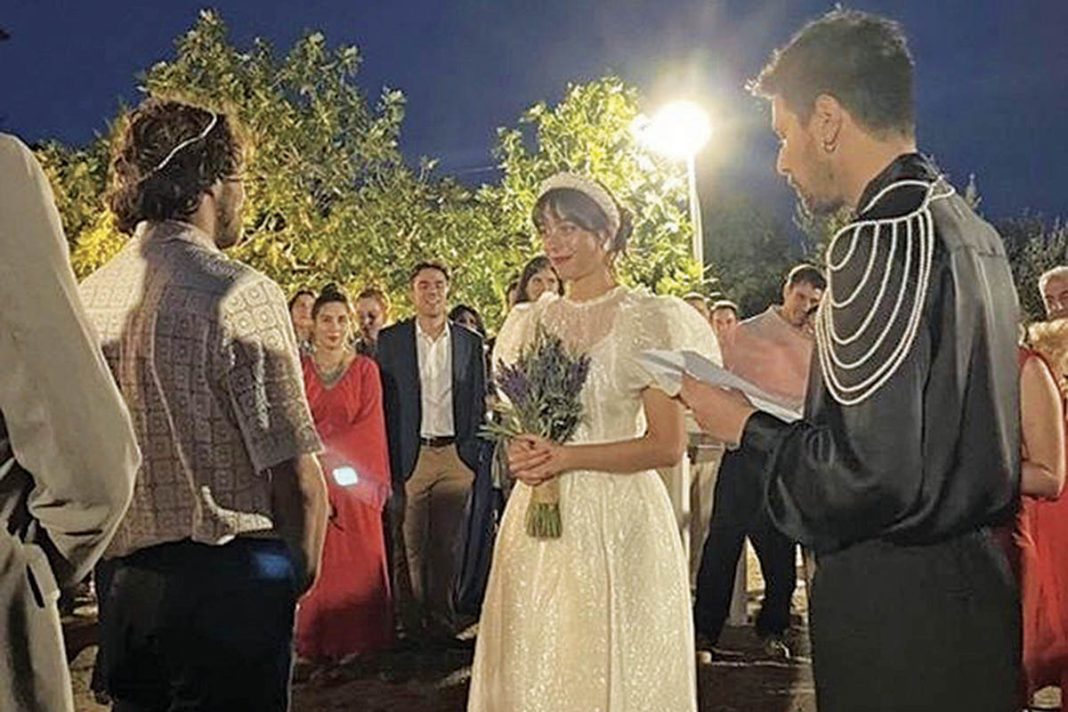 Τζωρτζίνα Λιώση - Ντένης Μακρής: Παντρεύτηκαν στον Πόρο