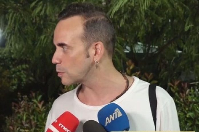 Πάνος Μουζουράκης: Οι πρώτες δηλώσεις για τη γέννηση της κόρης του και η φωτό μέσα από το χειρουργείο