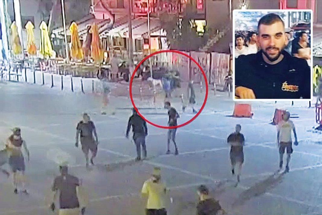 DΝΑ σε δύο μαχαίρια με αίματα του άτυχου Μιχάλη Κατσουρή!
