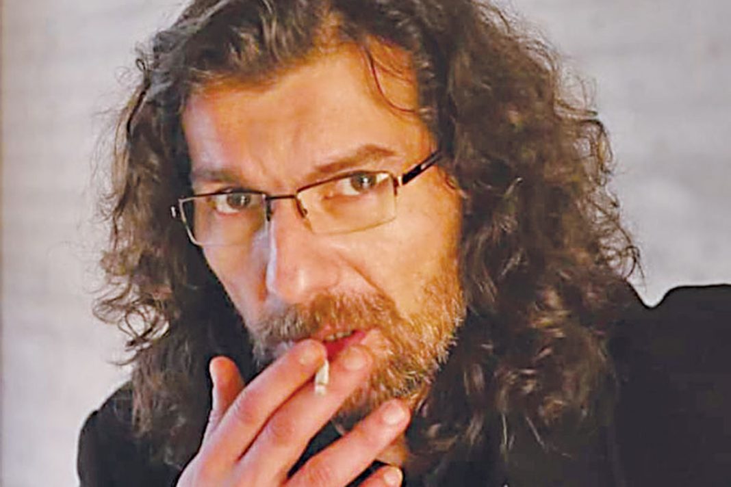 Θρήνος για τον χαμό του σκηνοθέτη Δημήτρη Γιαμλόγλου
