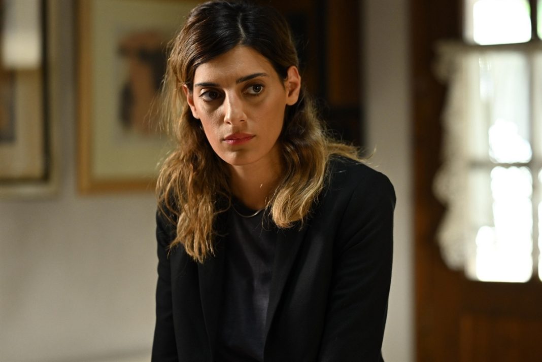 «Σασμός»: Η Αργυρώ πάνω στην απελπισία της αποκαλύπτει την αλήθεια για το φόνο του Στεφανή