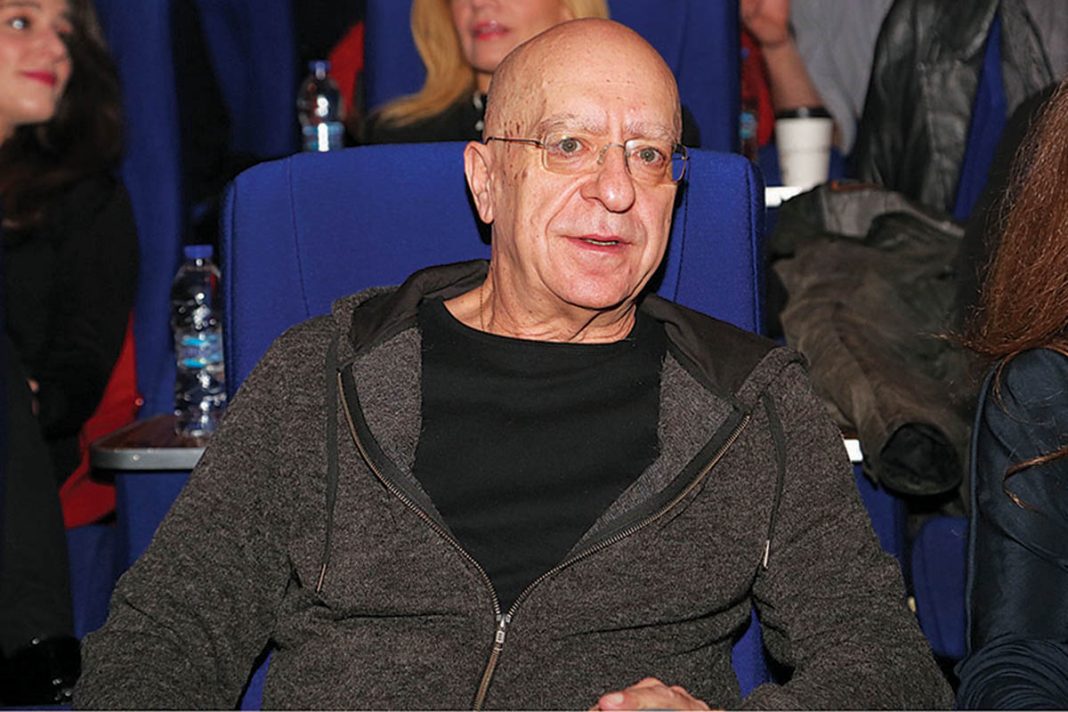 Ο Κοκκινόπουλος και η εγκληματική «Αλίκη» του