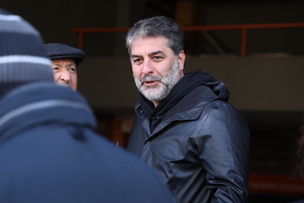 Ο Alpha «χρυσώνει» τον Μπισμπίκη για τον «Σασμό»