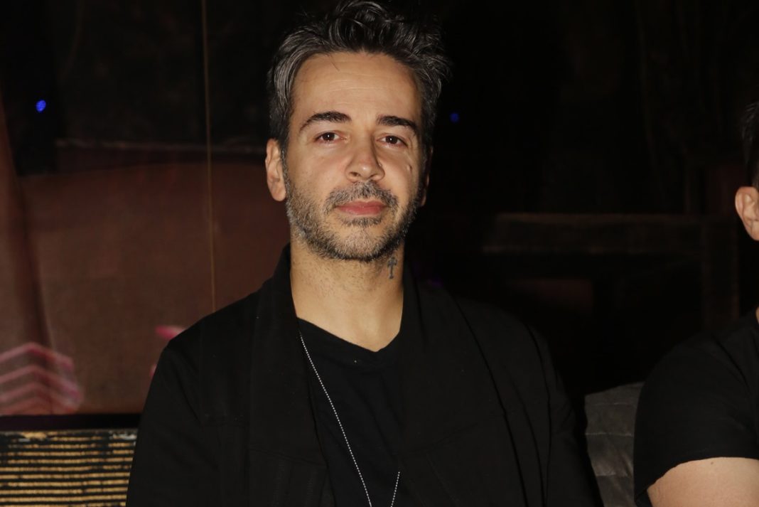 Κι όμως ο Κώστας Μηλιωτάκης έγινε παππούς στα 47 του