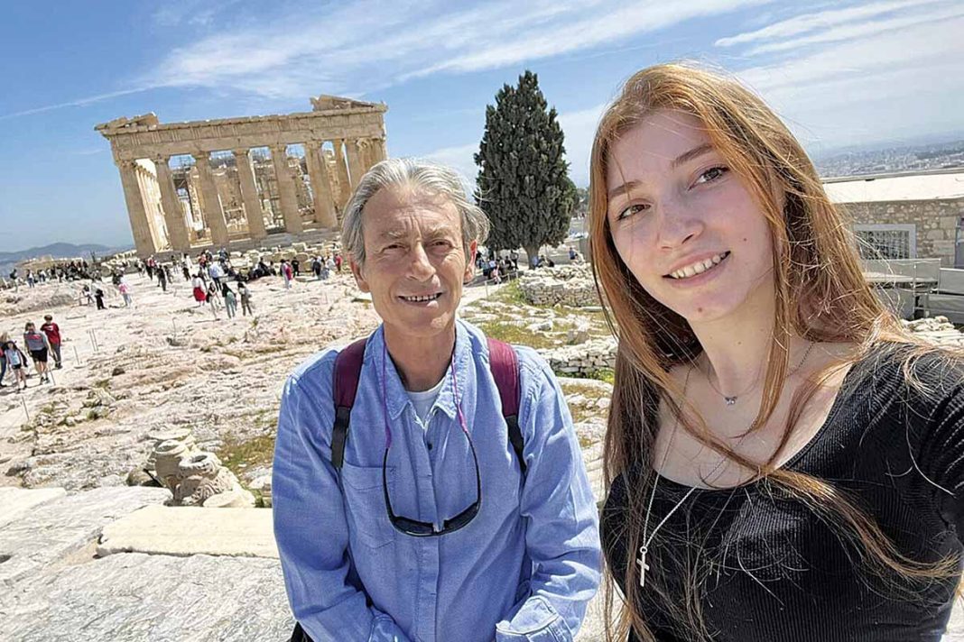 Η αποκάλυψη της κόρης του Αίαντα Μανθόπουλου για την μάχη με την σκλήρυνση κατά πλάκας
