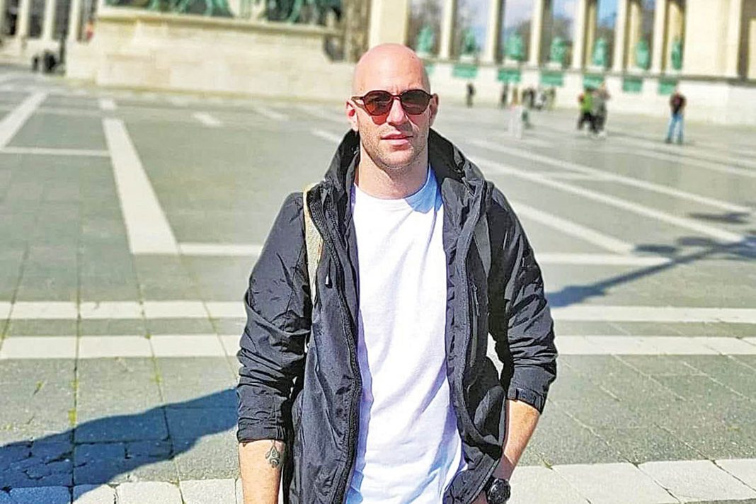 Συμπληρωματική κατάθεση από τον αδελφό του 18χρονου που ομολόγησε ότι έριξε τη ναυτική φωτοβολίδα