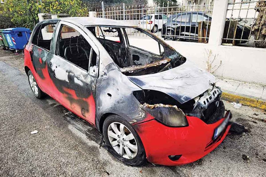 Στάχτη σε Ι.Χ.: Απανθρακωμένος 44χρονος στο Μενίδι!