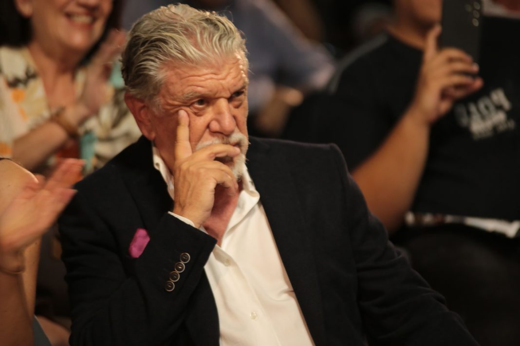 Συντετριμμένος ο Γιάννης Βούρος με την απώλεια του Βασίλη Θώδα: «Και στο είπα μην στενοχωριέσαι»