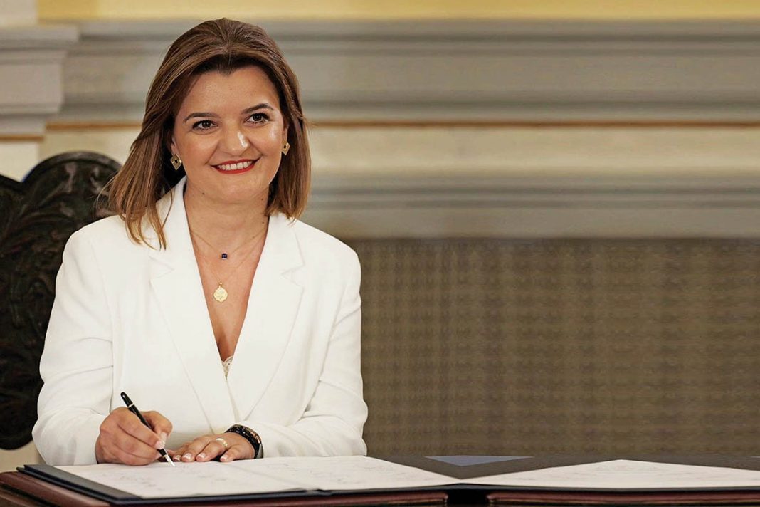 Η Μαρία Κεφάλα στην πρώτη σειρά εκδήλωσης με θέμα τις ρυτίδες και την αντιγηραντική θεραπεία