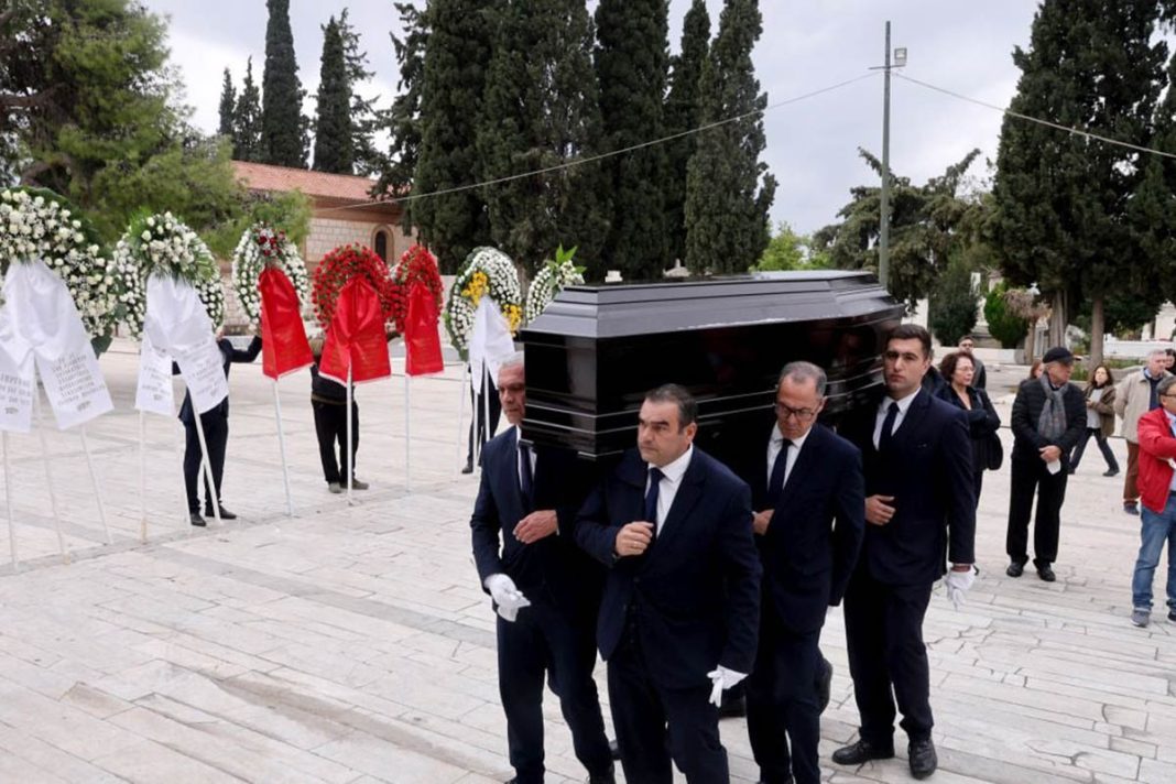 Το τελευταίο αντίο στον Γιώργο Μιχαλακόπουλο