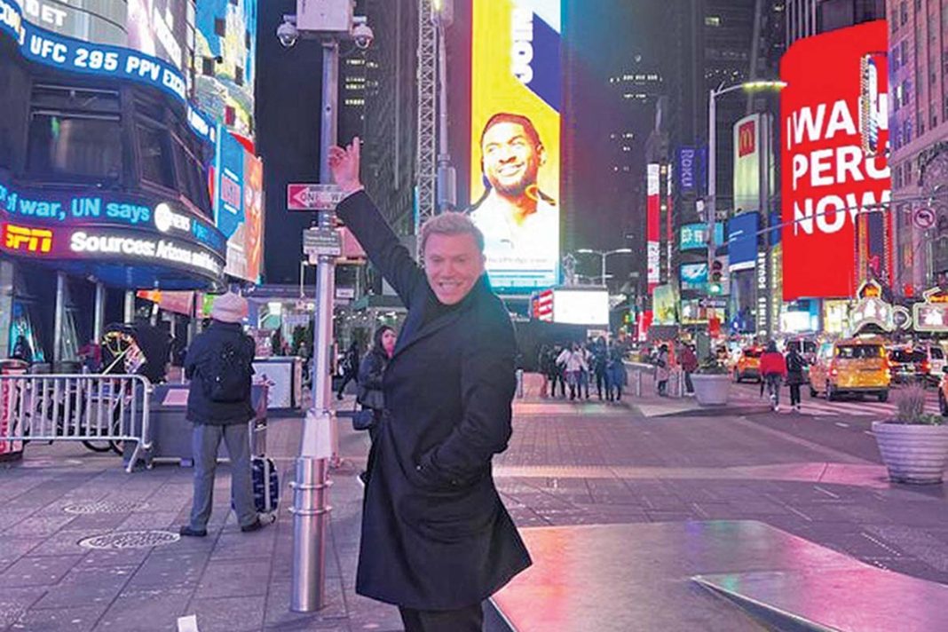 Tάκης Ζαχαράτος στο Big Apple