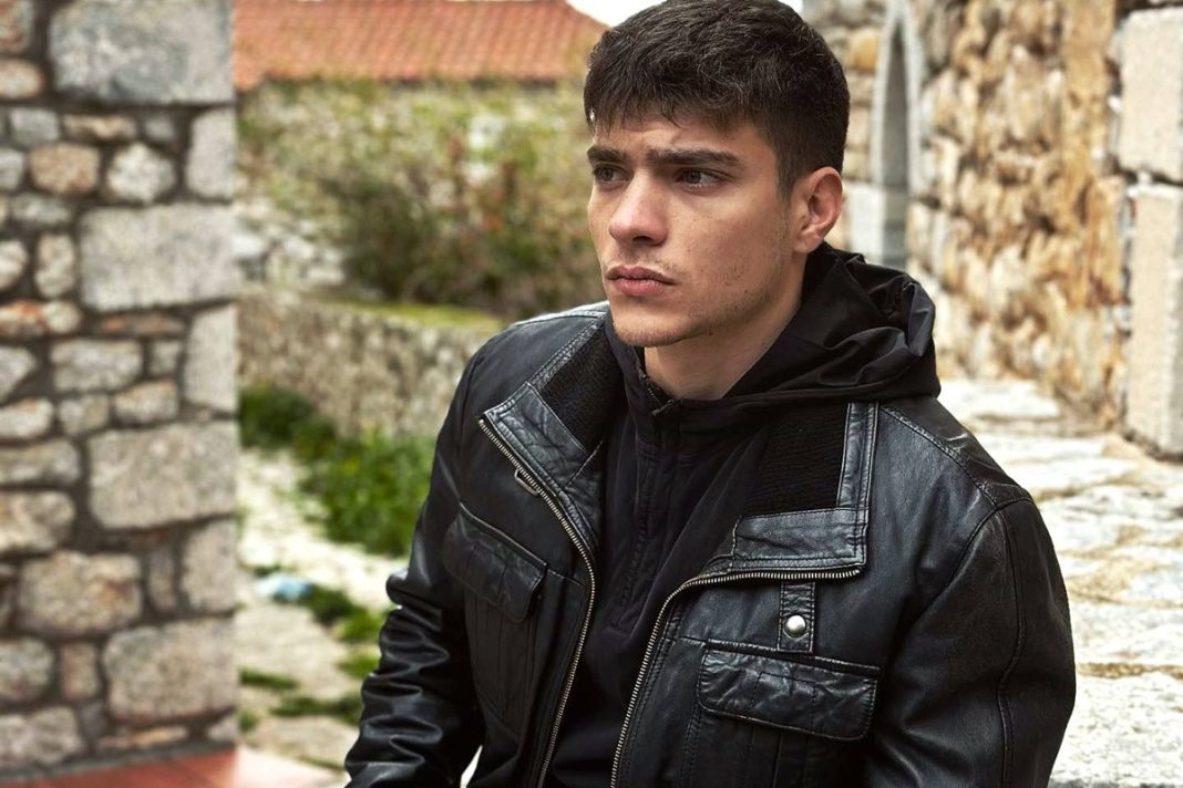 Διονύσης Παπανδρέου: Τέλος ο «Φίλιππος» από τη «Γη της ελιάς» - Δείτε το φινάλε του ήρωά του